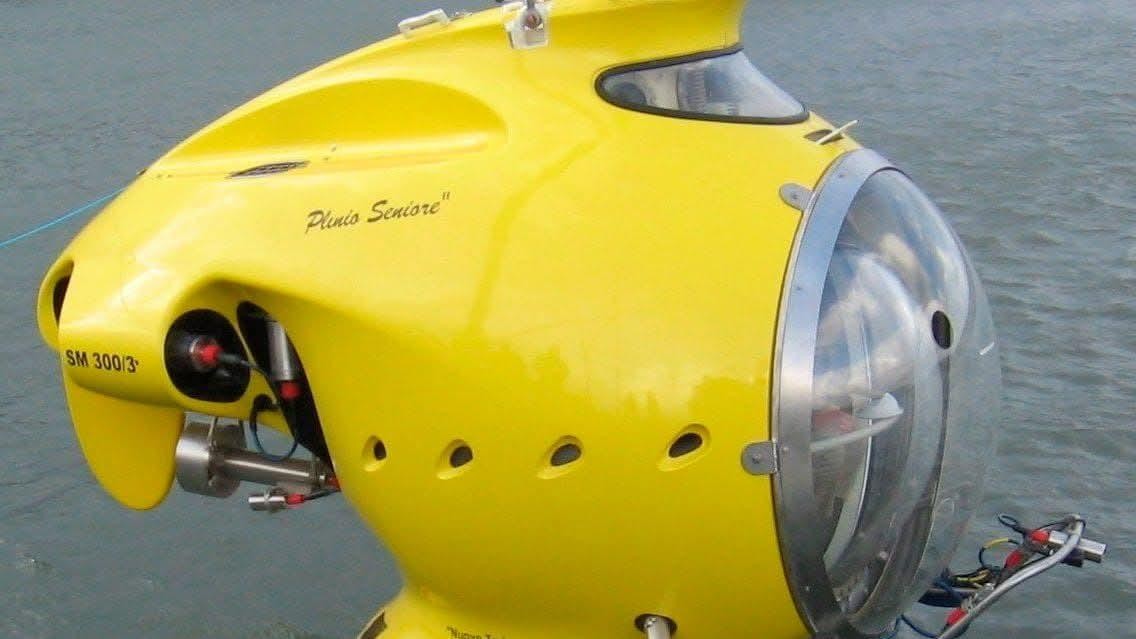 Plinio Seniore in the water, starboard view