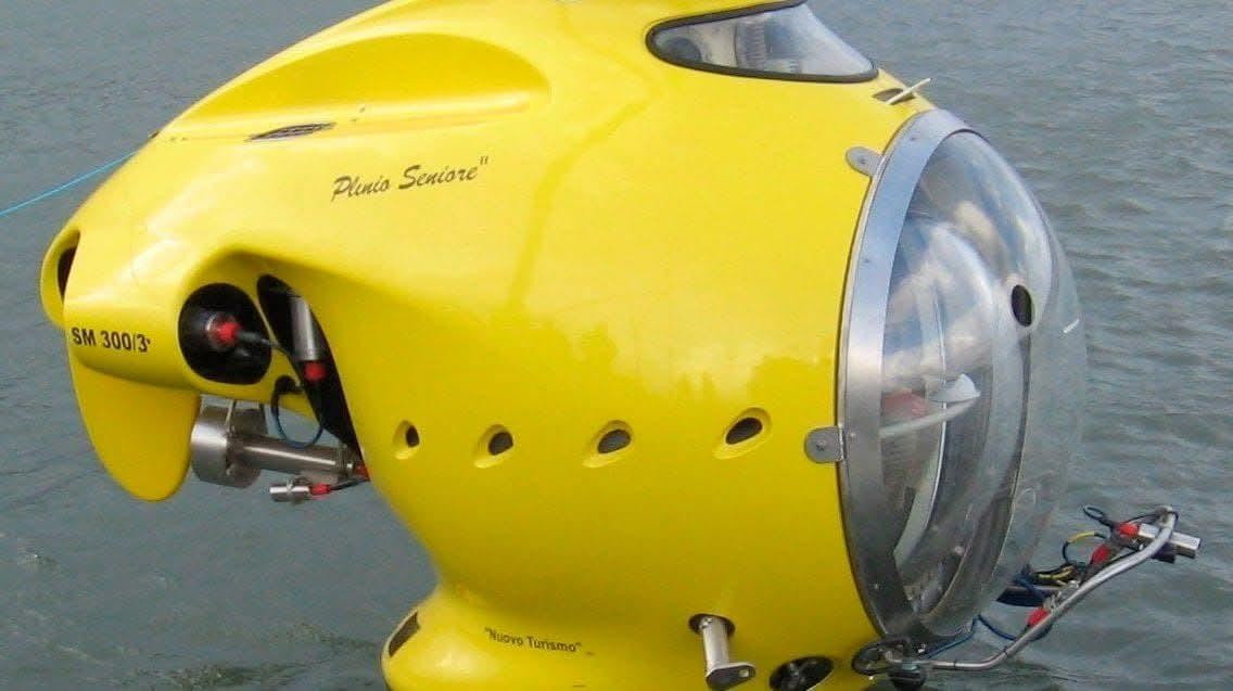 Plinio Seniore in the water, SM 300/3' and Nuovo Turismo markings